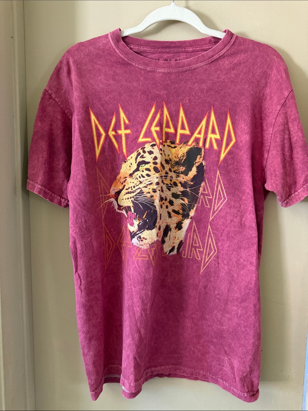 Def Leppard Graphic Tee